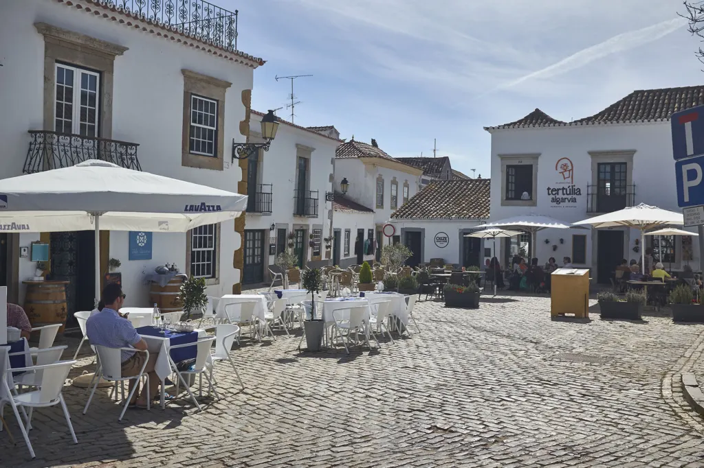 Portugal — documentary and travel photograph in Portugal, frame 39 of 46.